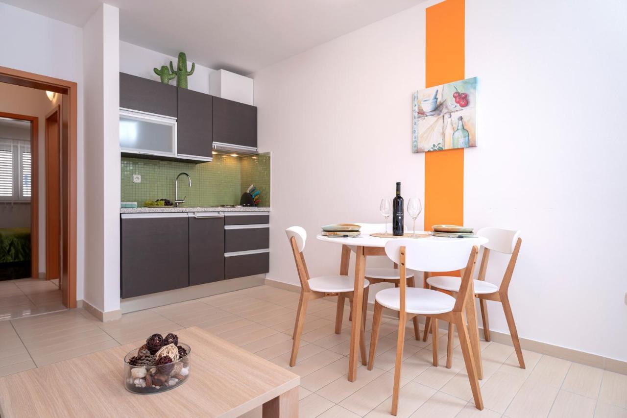 Hektorovic Poolside Apartments ボル エクステリア 写真